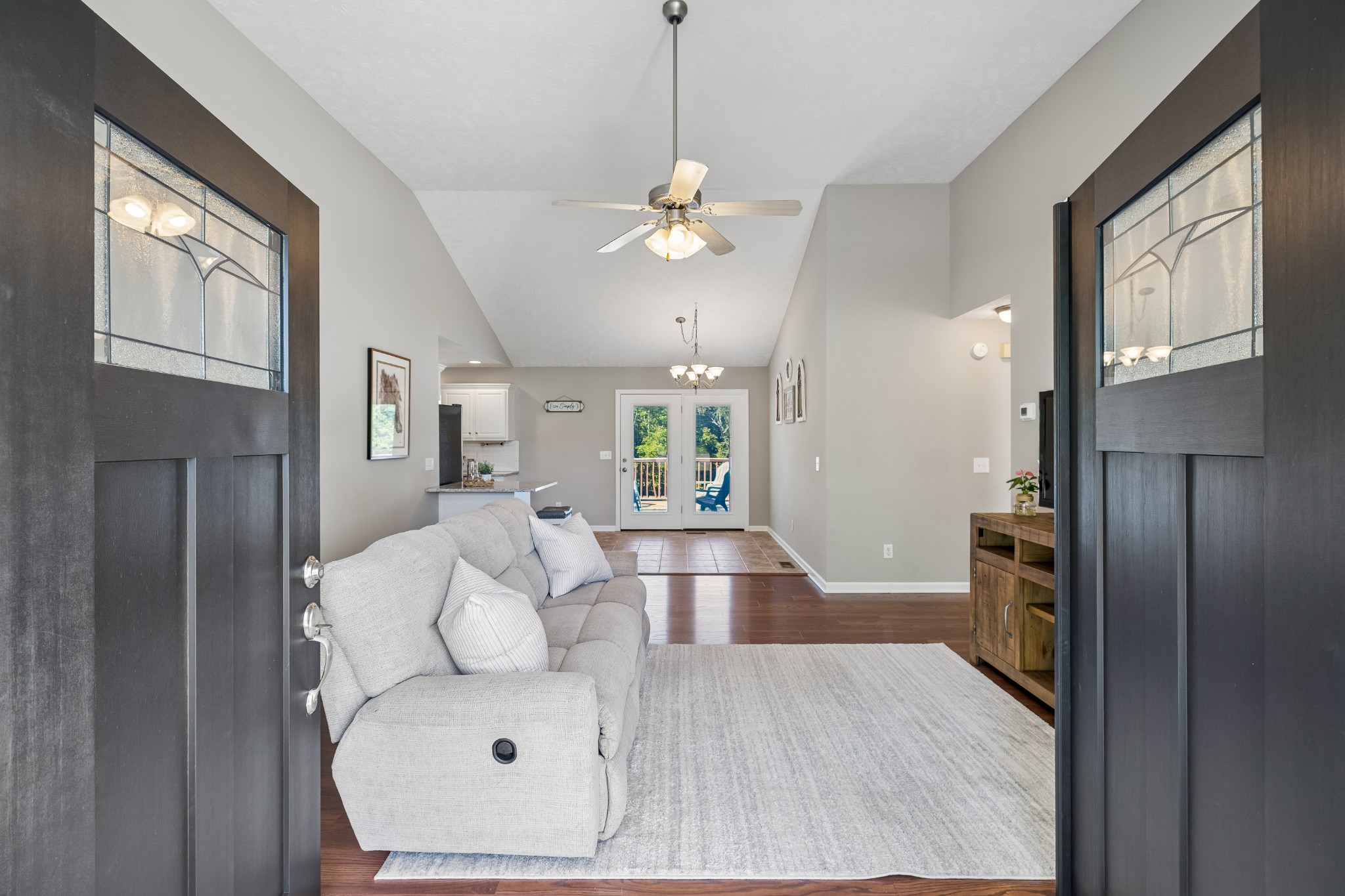 406 Alydar Dr