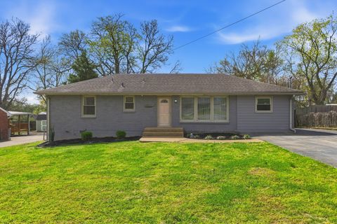 2835 Twin Lawn Dr Nashville TN 37214