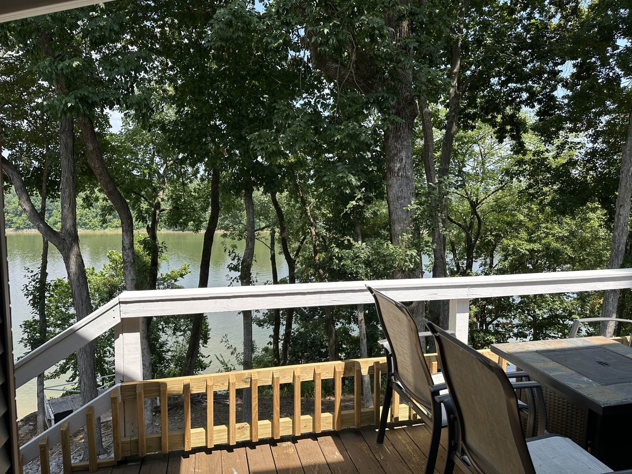 434 Hickman Shores Rd