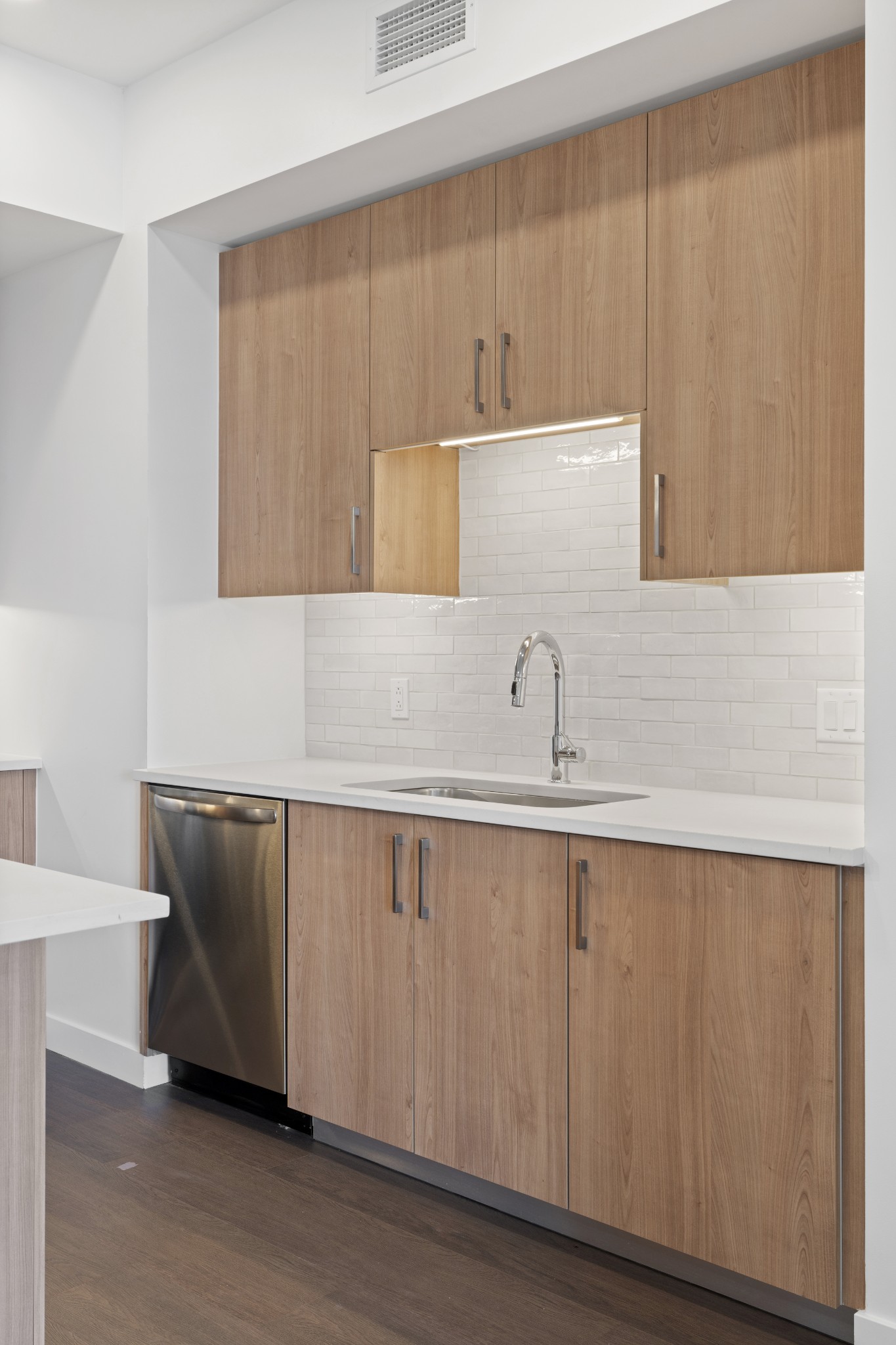 1212 Demonbreun St A13 (Z)