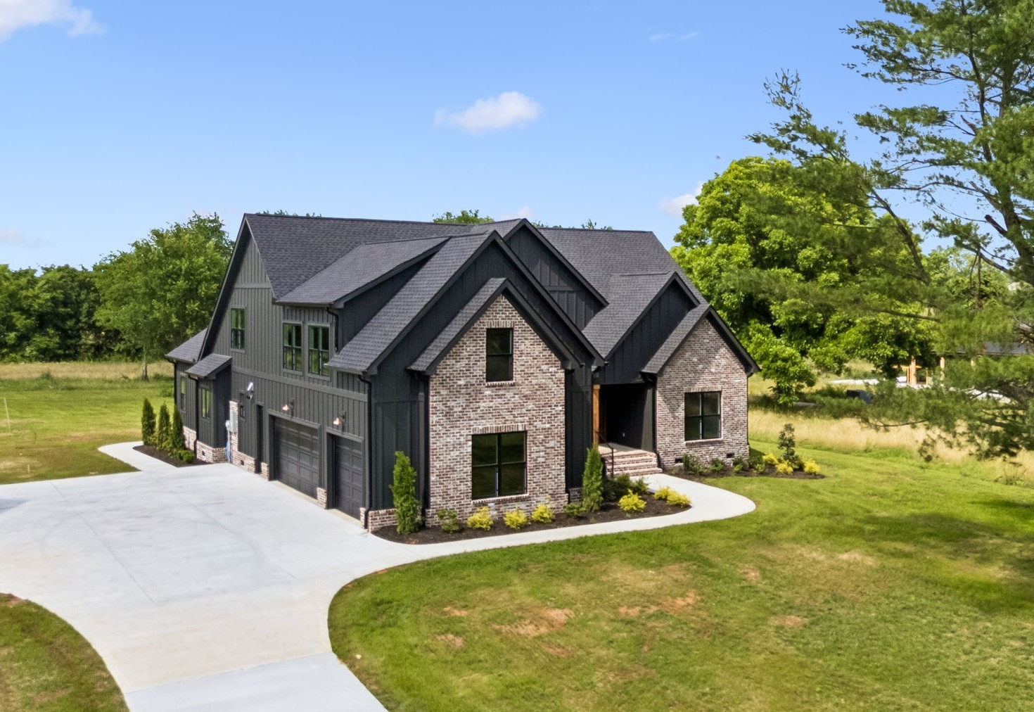 2418 River Rd