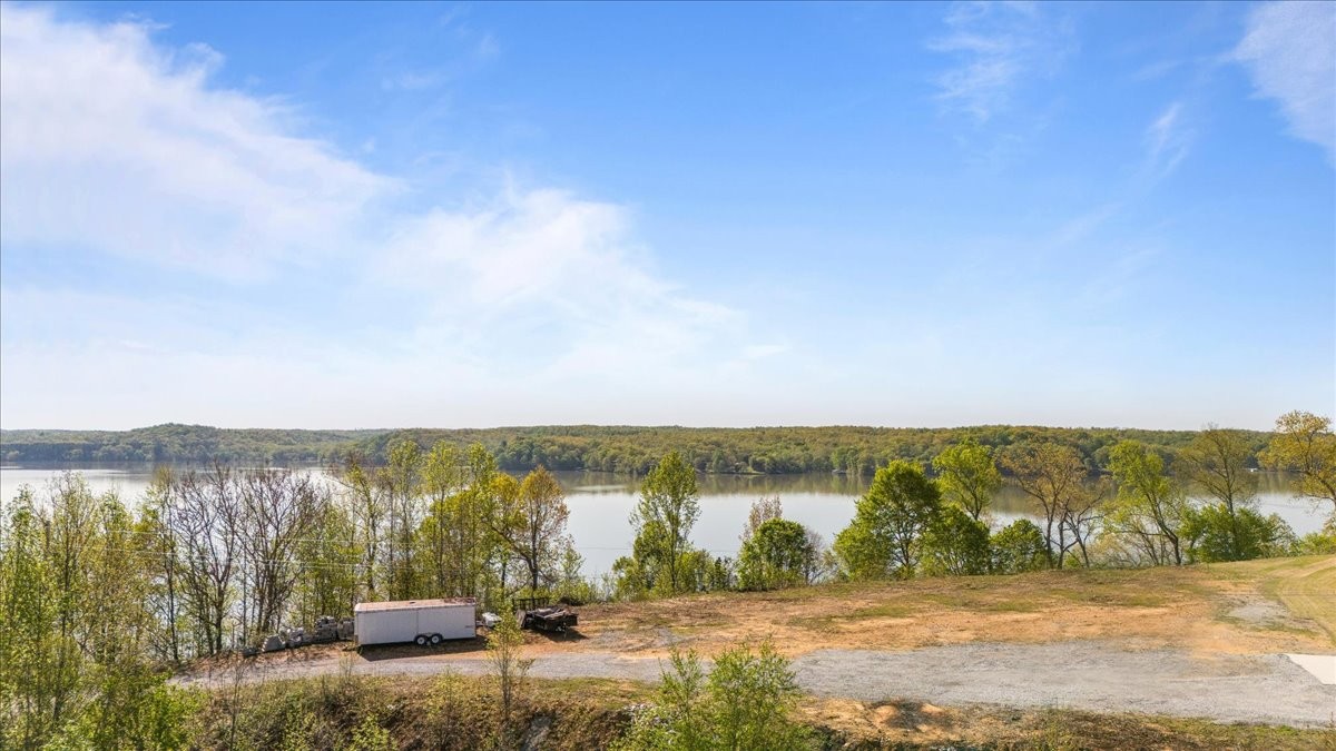 360 Blacks Bluff Lane