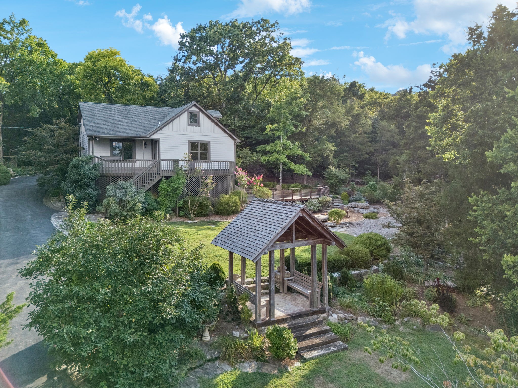 1865 Carters Creek Pike