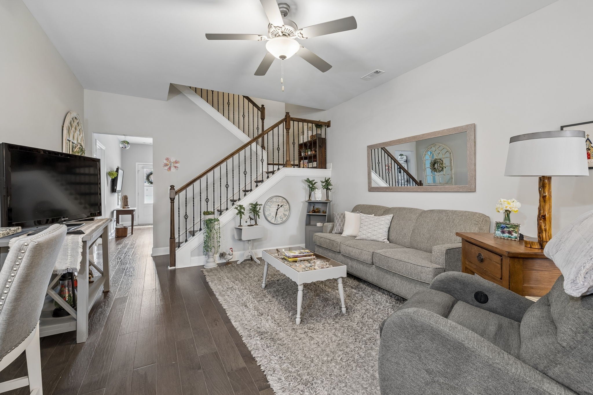 2406 Laurelstone Dr
