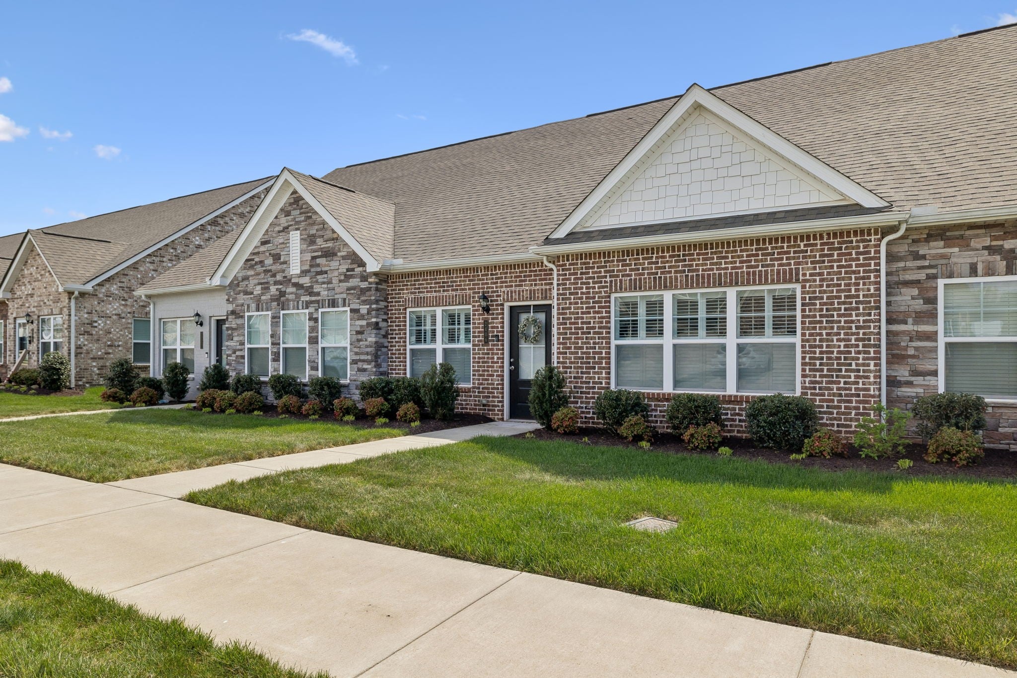 2406 Laurelstone Dr
