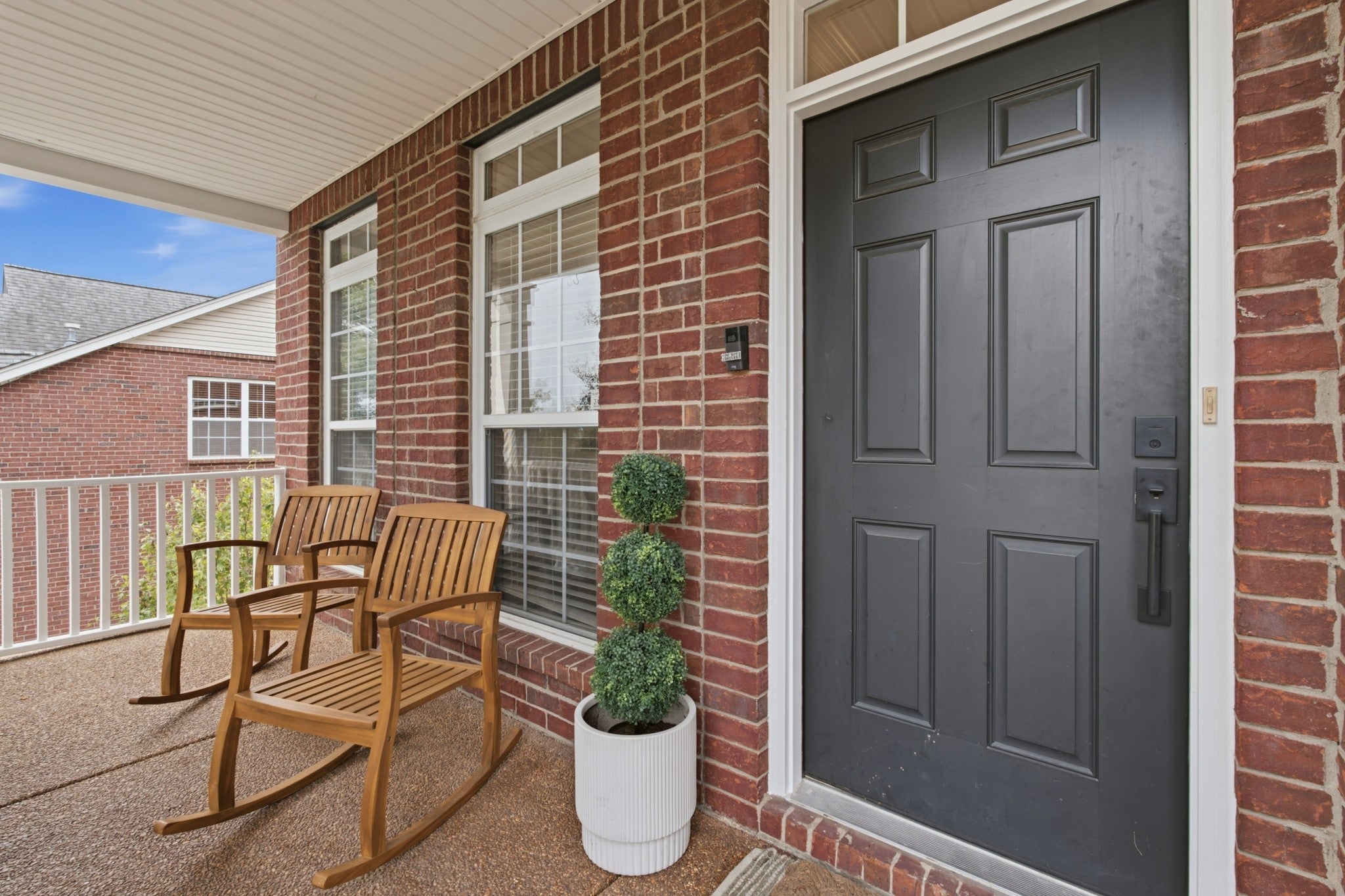 1813 Apple Ridge Cir