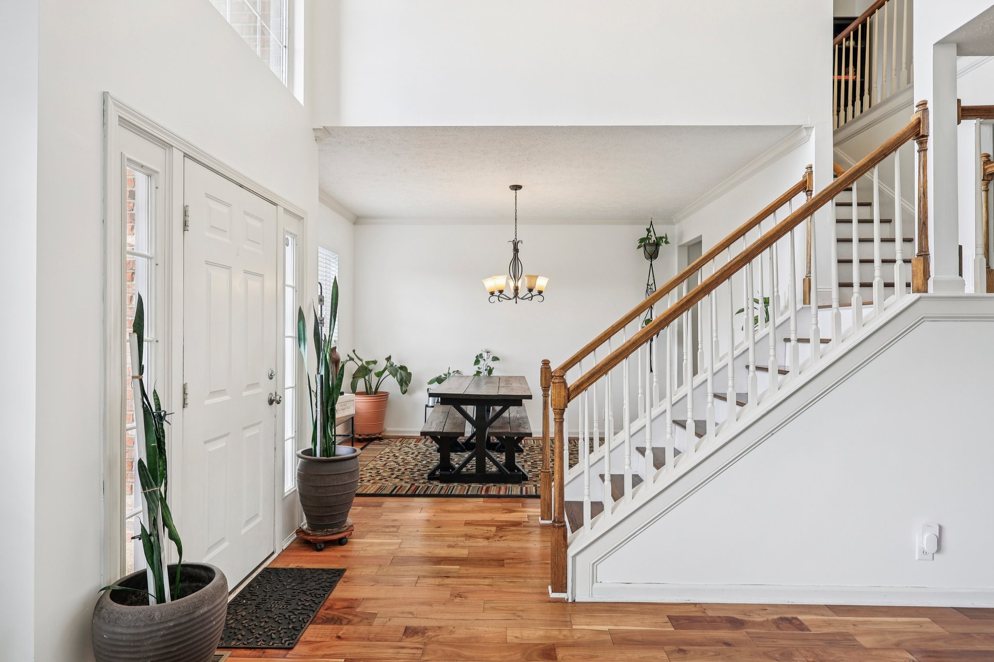 110 W Harbor Ct