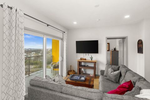 400 Herron Dr 318 Nashville TN 37210