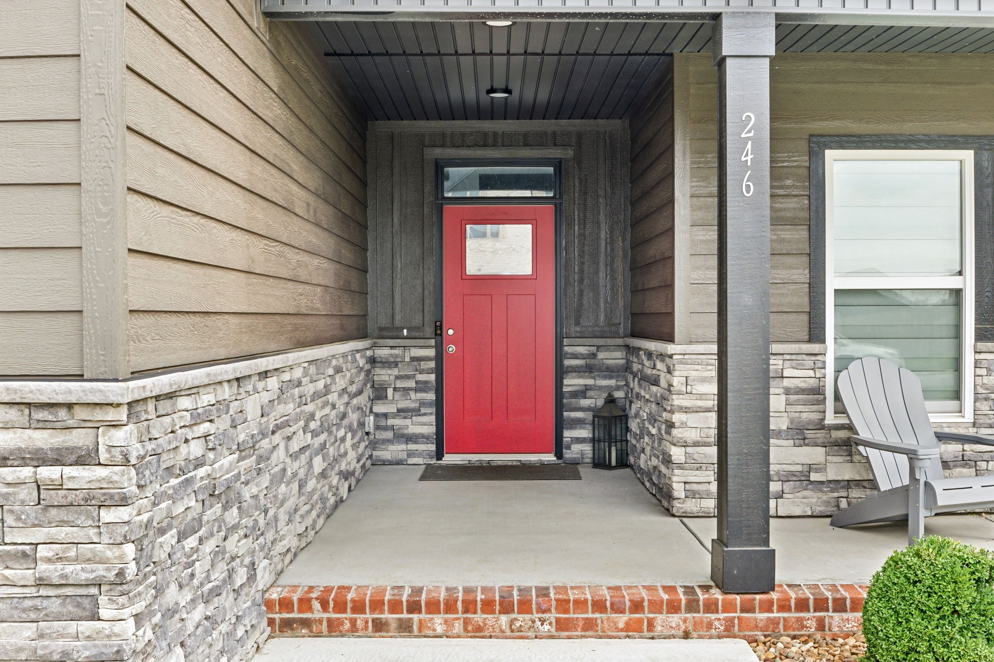 246 Cotoneaster Ln