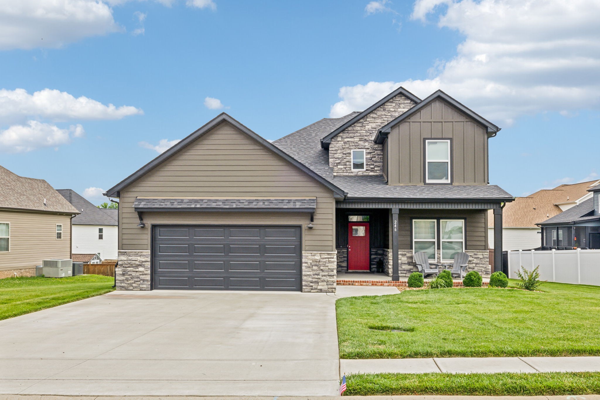 246 Cotoneaster Ln