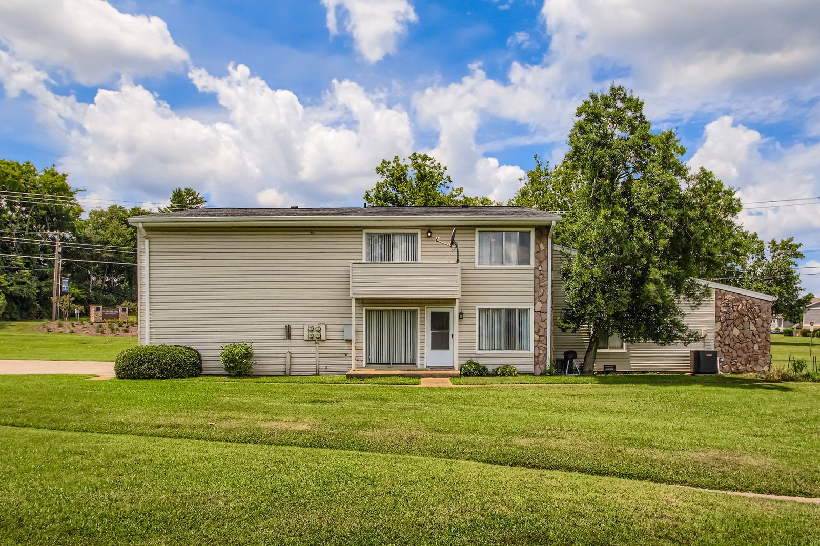 810 Bellevue Rd 120