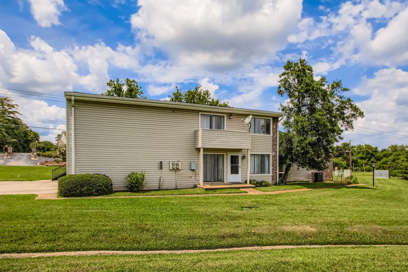 810 Bellevue Rd 120