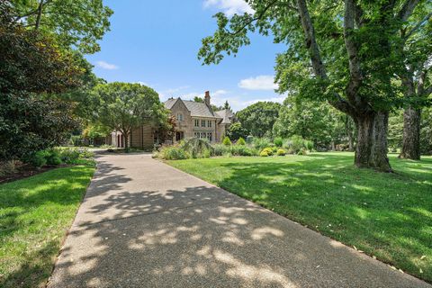 Photo of 1206 Belle Meade Blvd, Nashville, TN 37205 (MLS # 3135631)