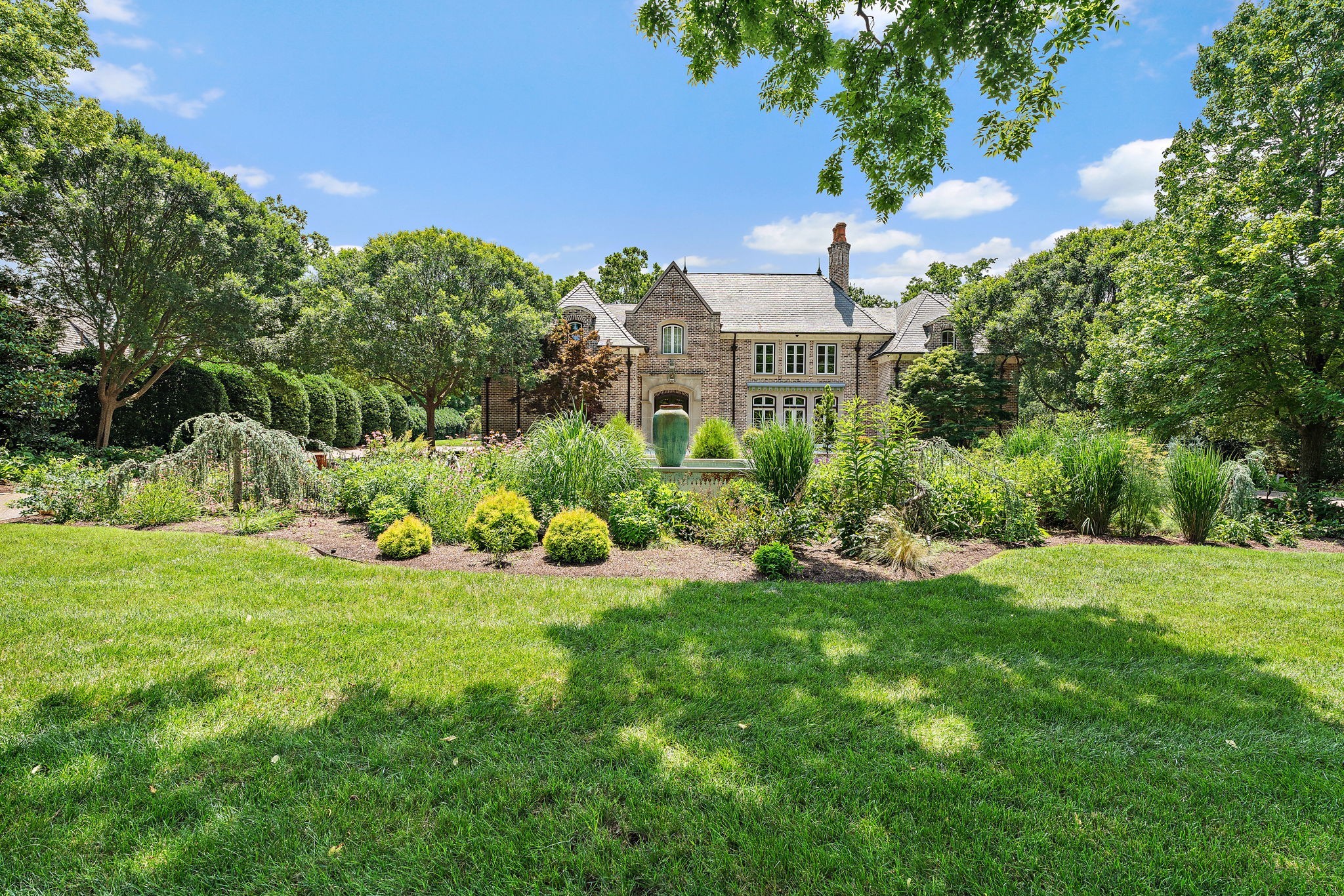 1206 Belle Meade Blvd