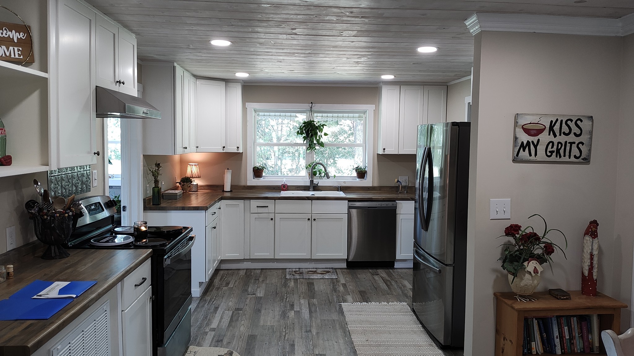 112 Hummingbird Dr
