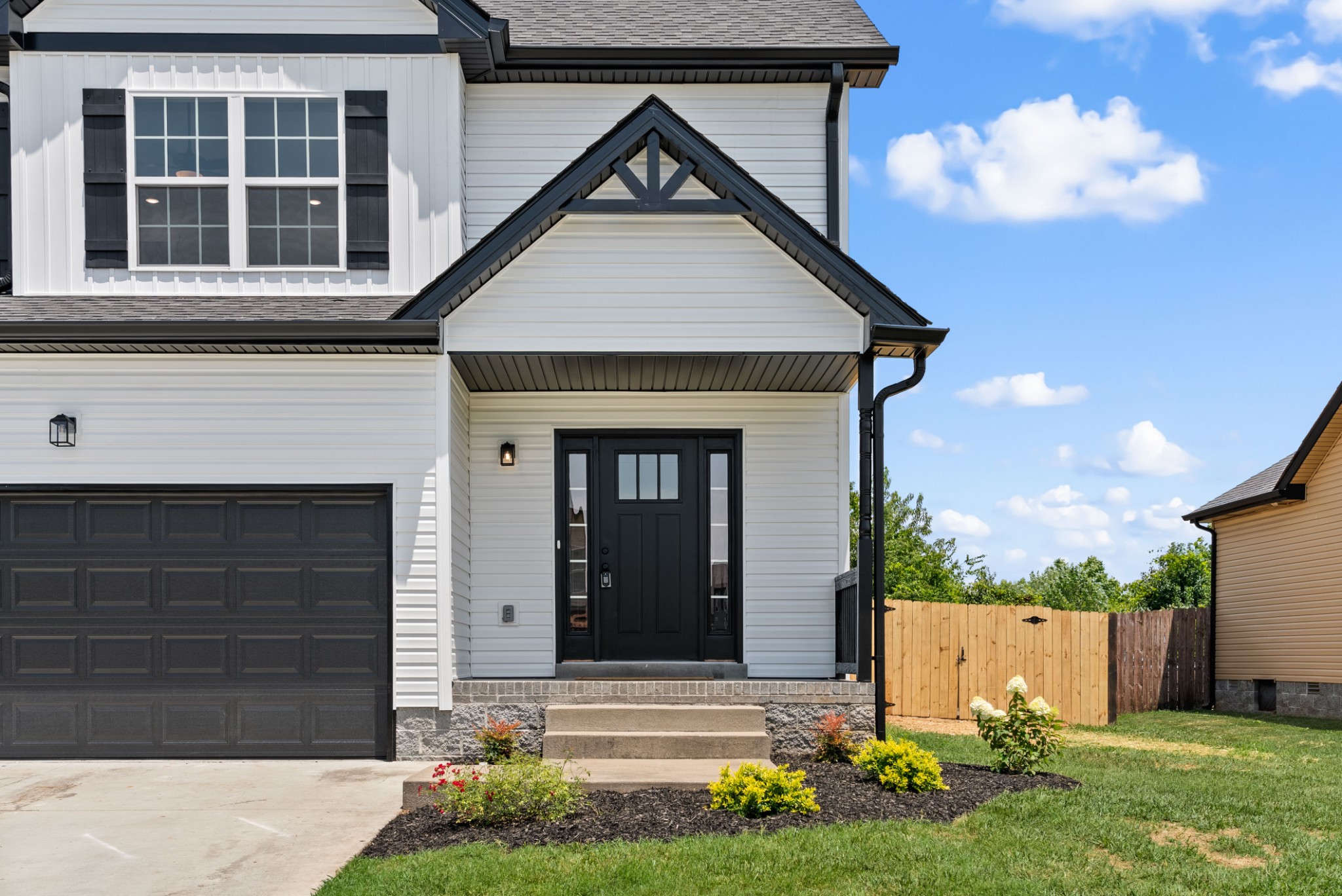536 Falkland Cir