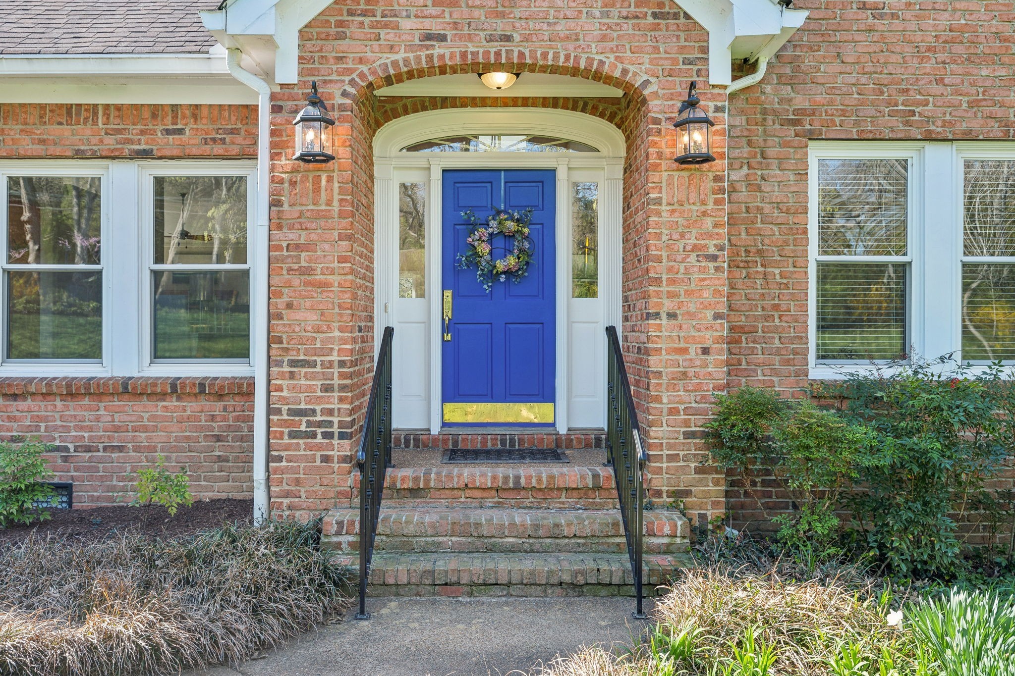 1403 Sneed Rd W