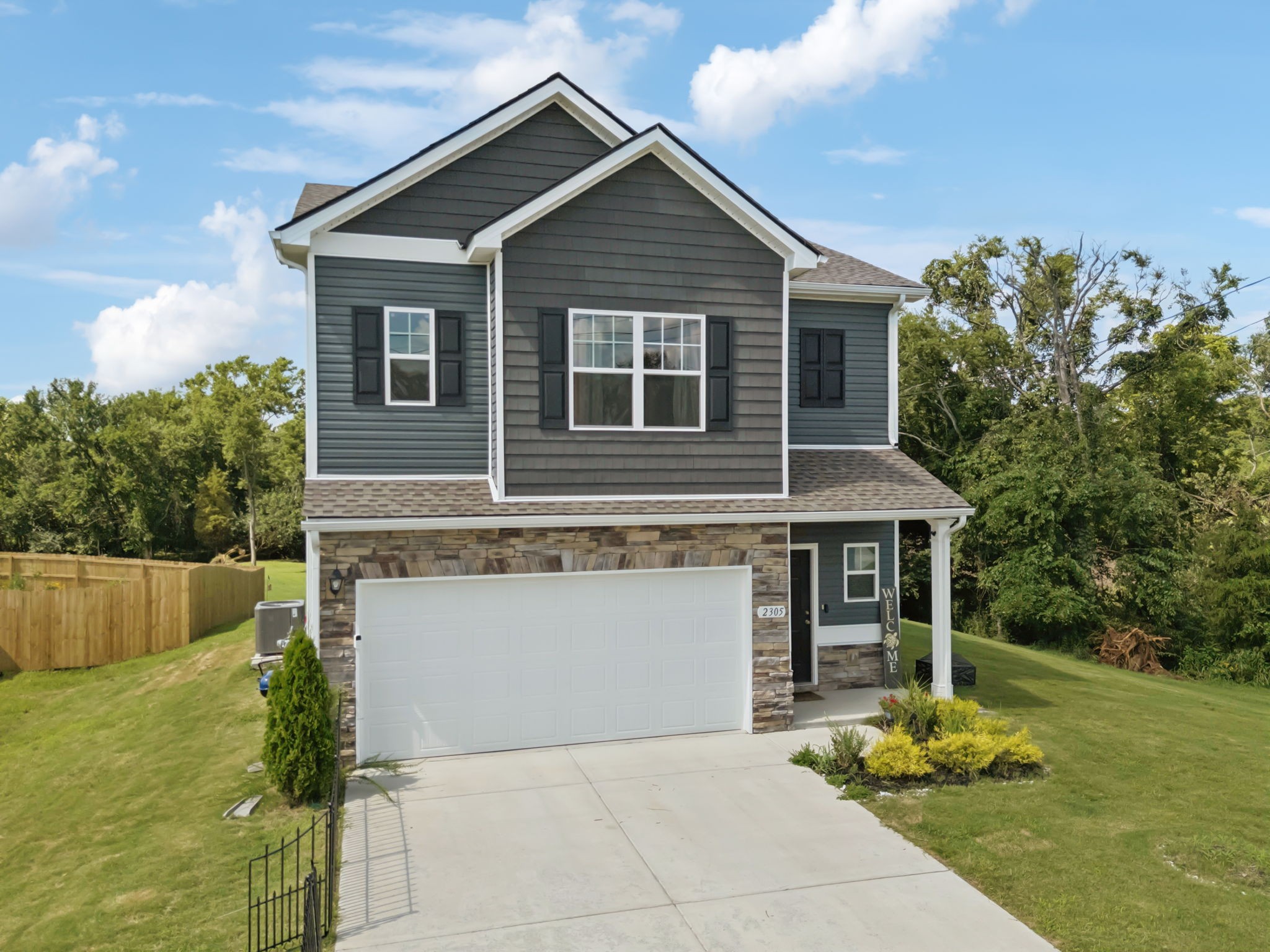 2305 Madeline Ct