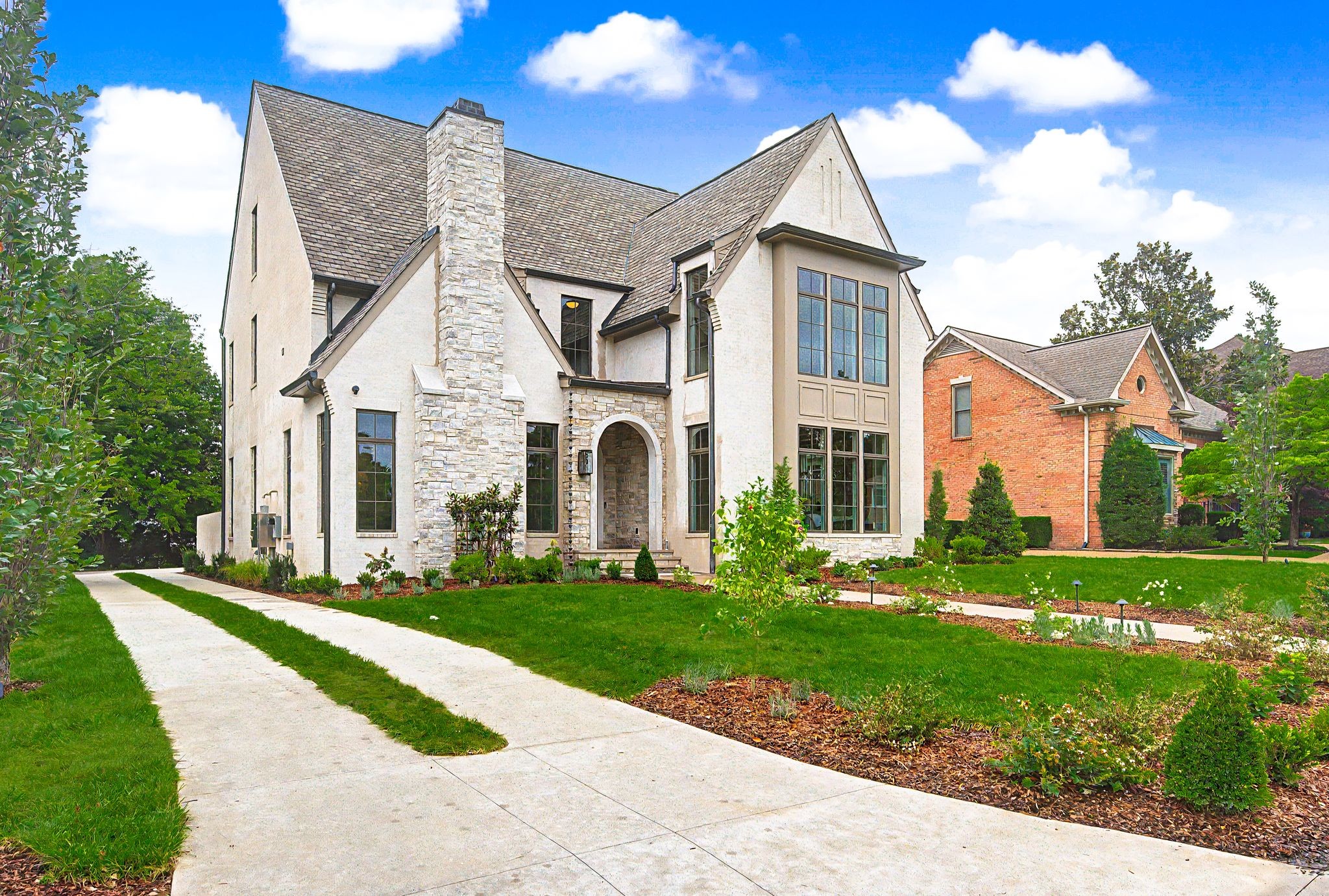 522 Midway Circle