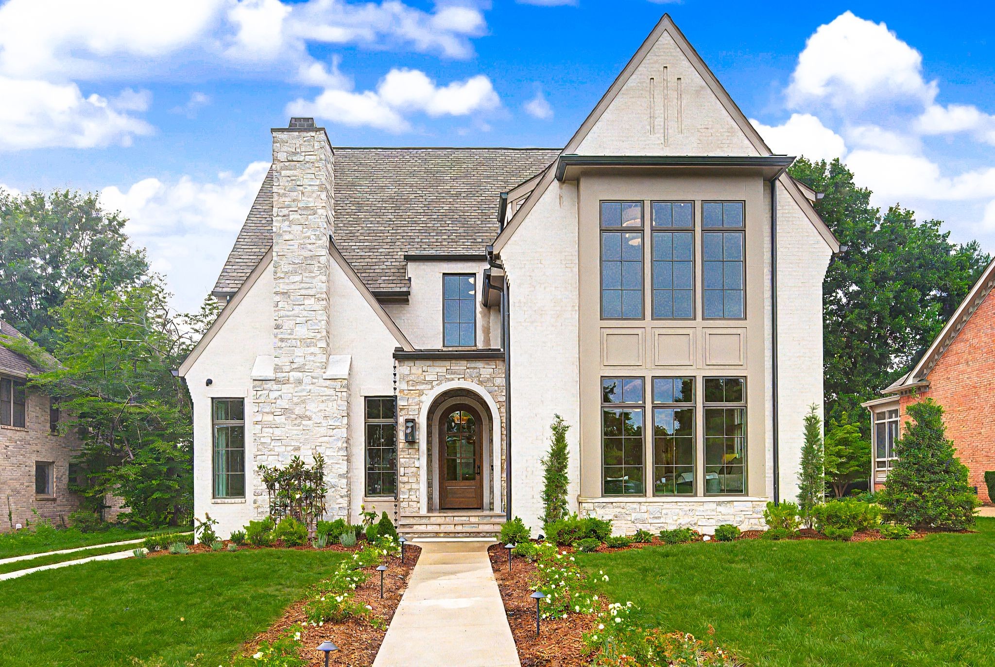 522 Midway Circle