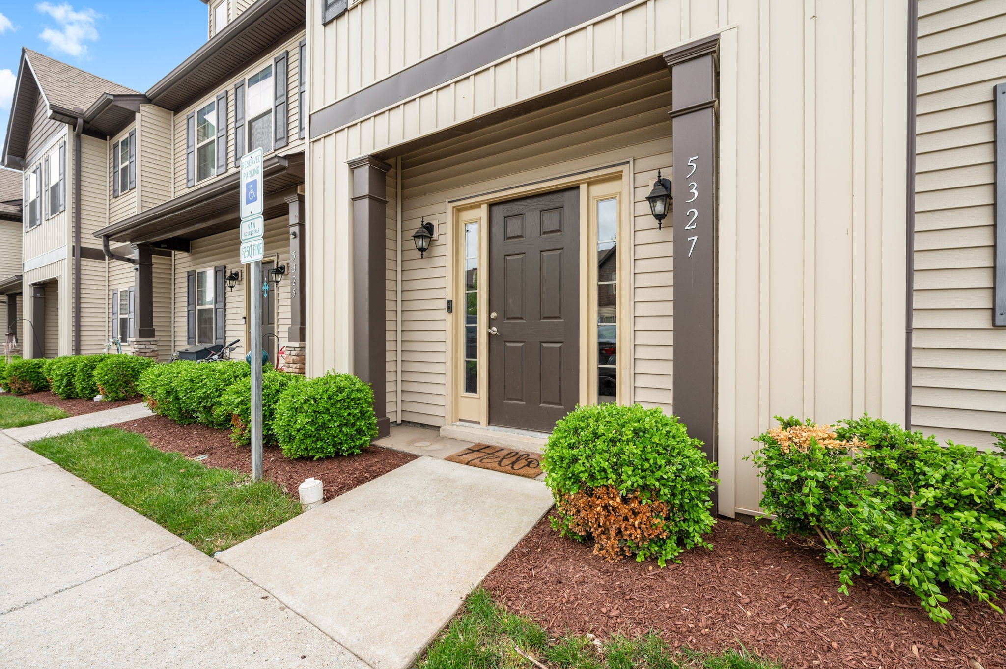 5327 Tony Lama Ln