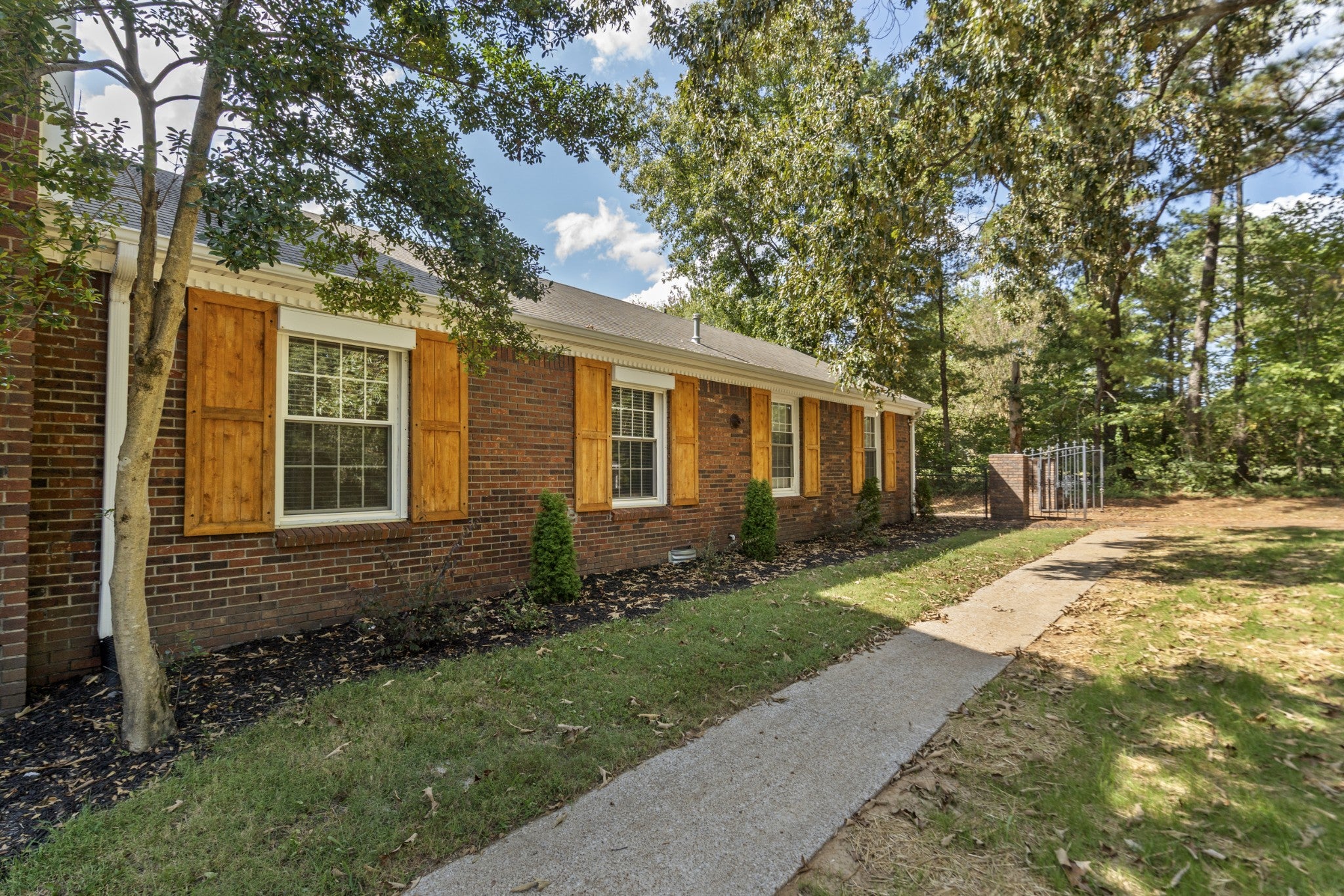 103 Forrest Hills Cir