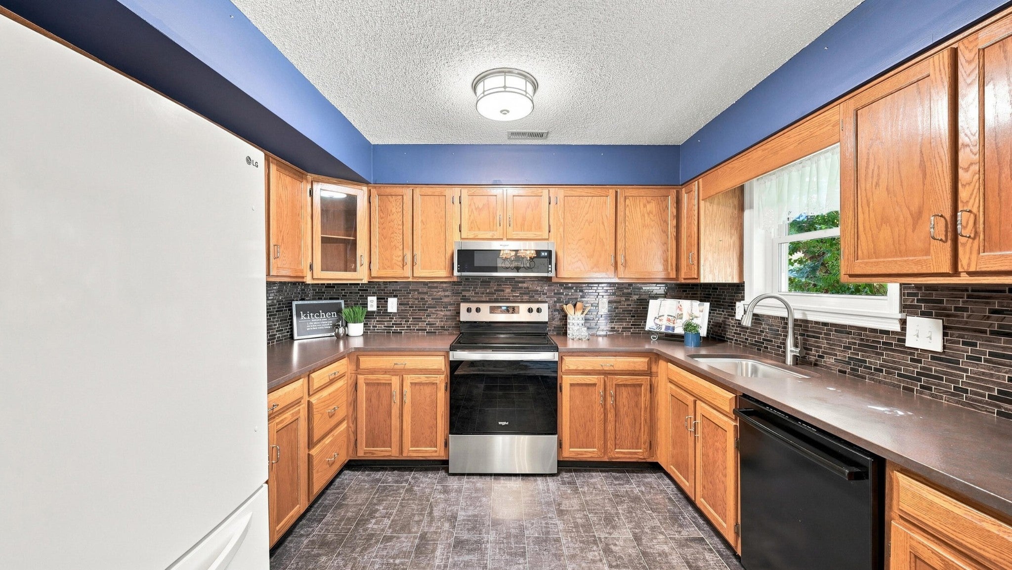 1251 Greenbrook Lane