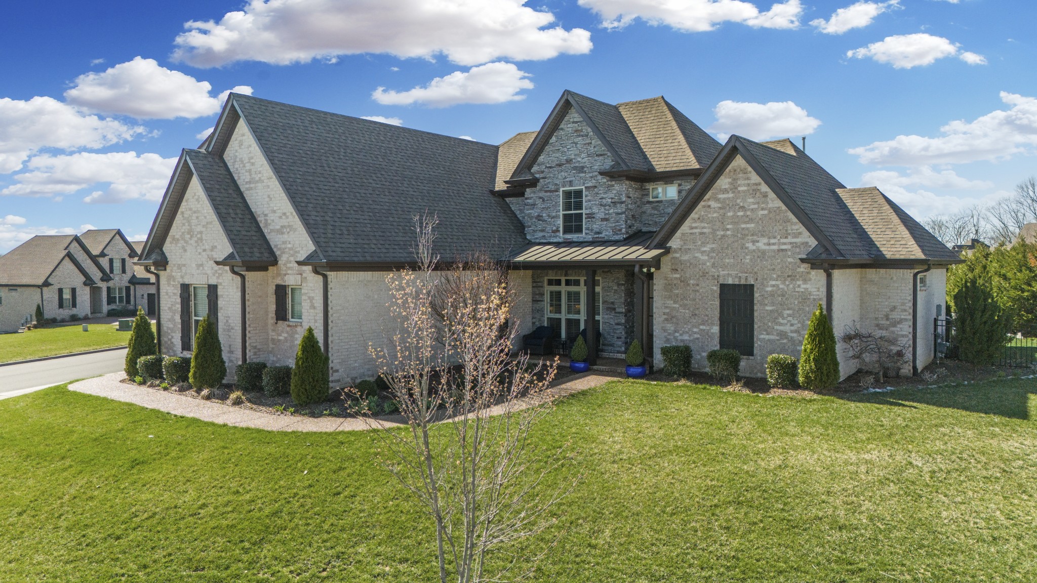 2097 Hawkwell Cir
