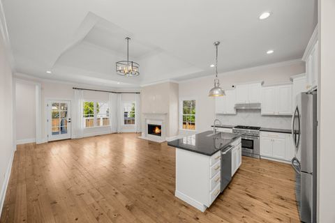 5904 Old Harding Pike Nashville TN 37205