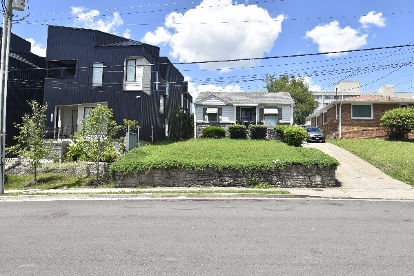 Middle Tennessee Properties 1 1112 W Grove Ave
