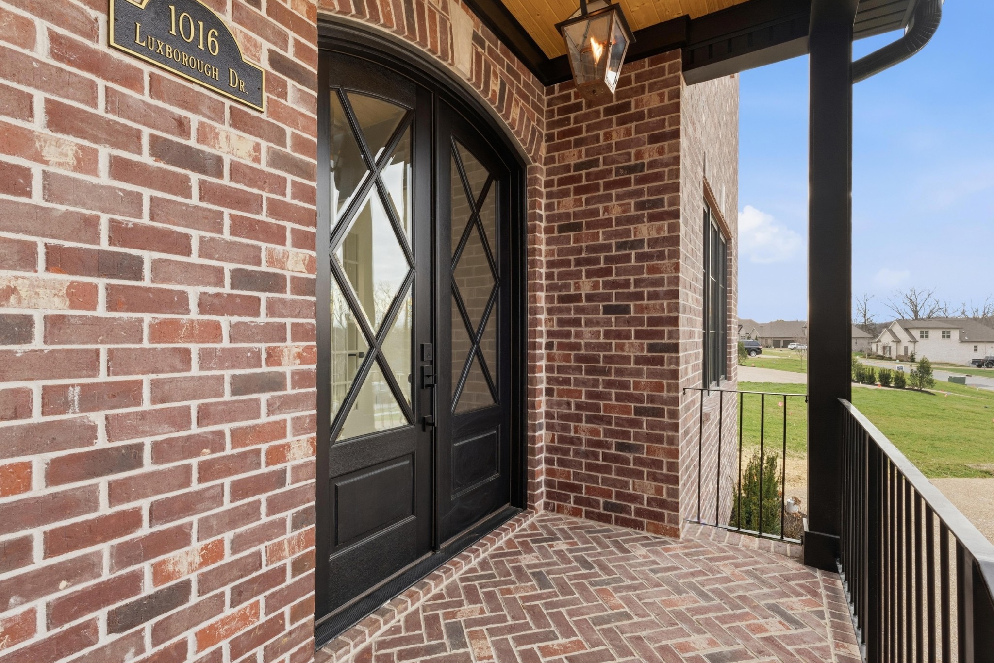 1016 Luxborough Dr