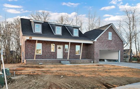 155 Cottage Ln Clarksville TN 37043