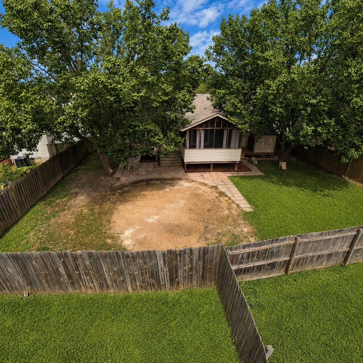 1952 Waterford Dr