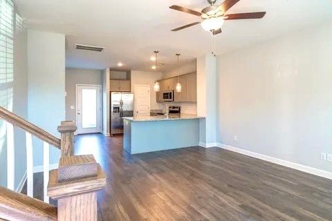 115 Harvard Dr