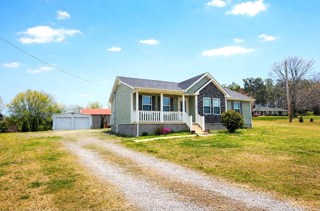 1134 Old Charlotte Rd