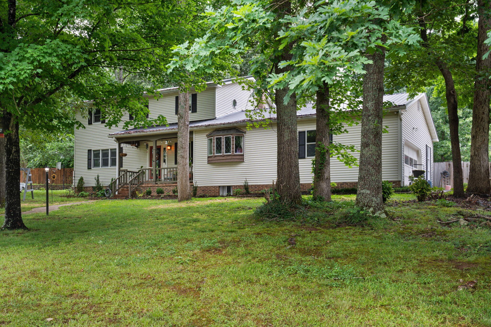 163 Mapleton Forest Drive NW