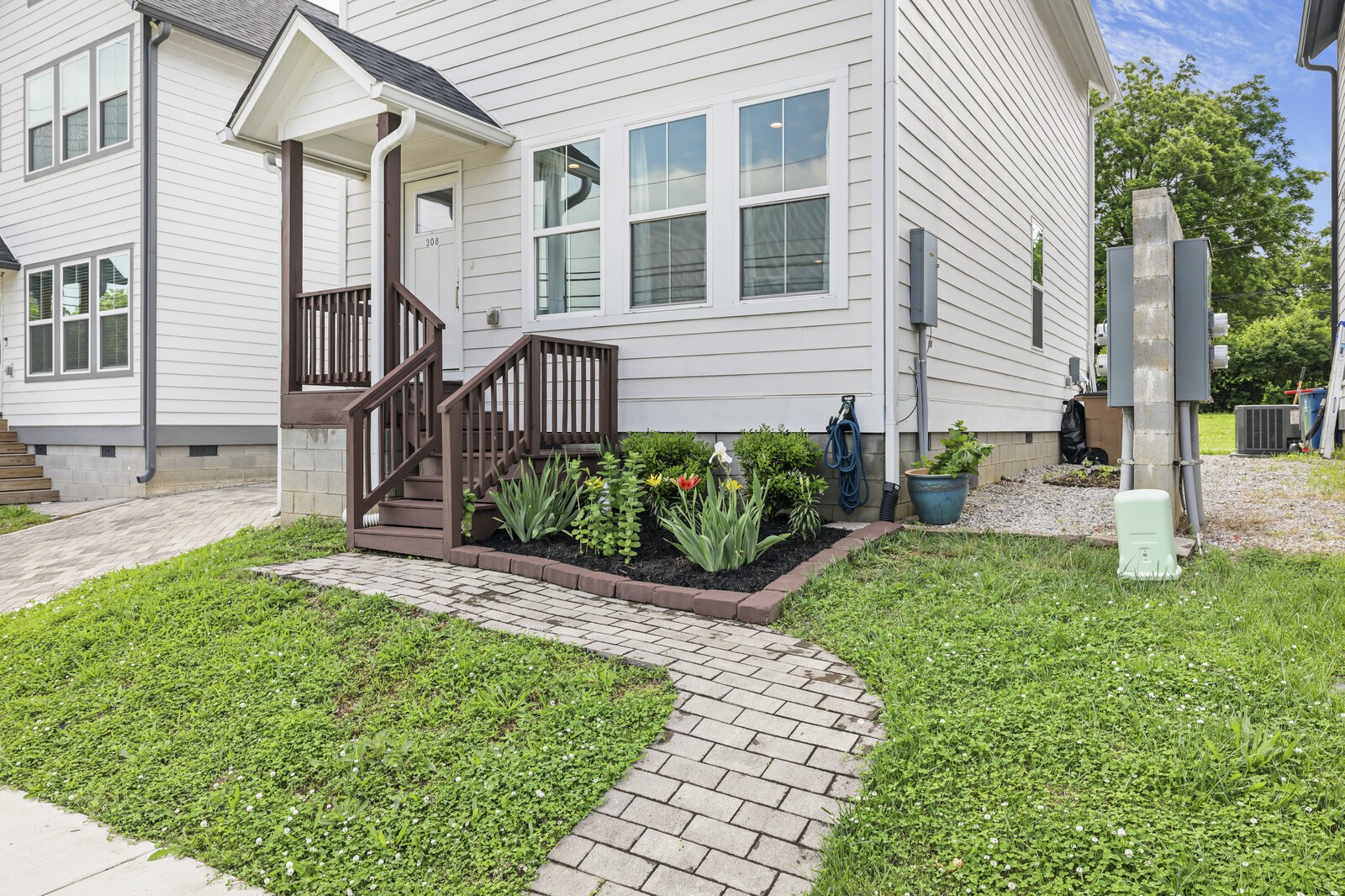 308 Myatt Dr