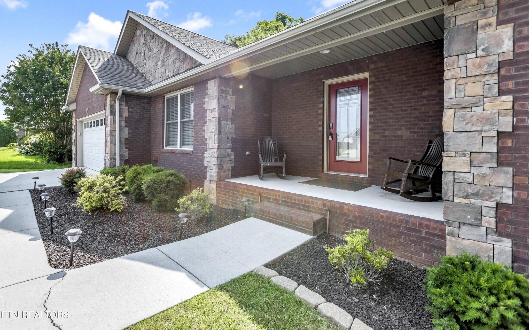 6305 Glen Eagle Lane