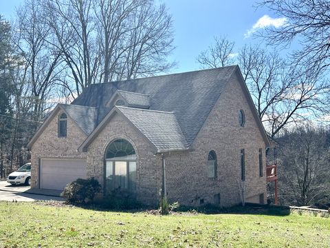 63 Stones Bnd Lynchburg TN 37352