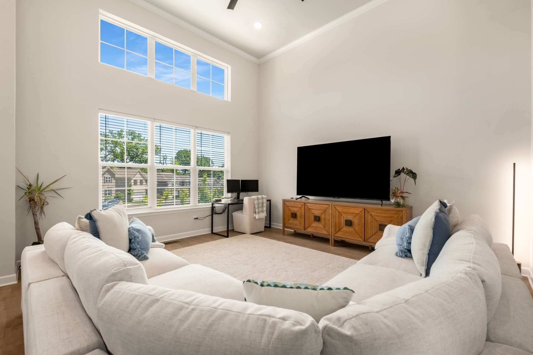 1133 Parklawn Drive