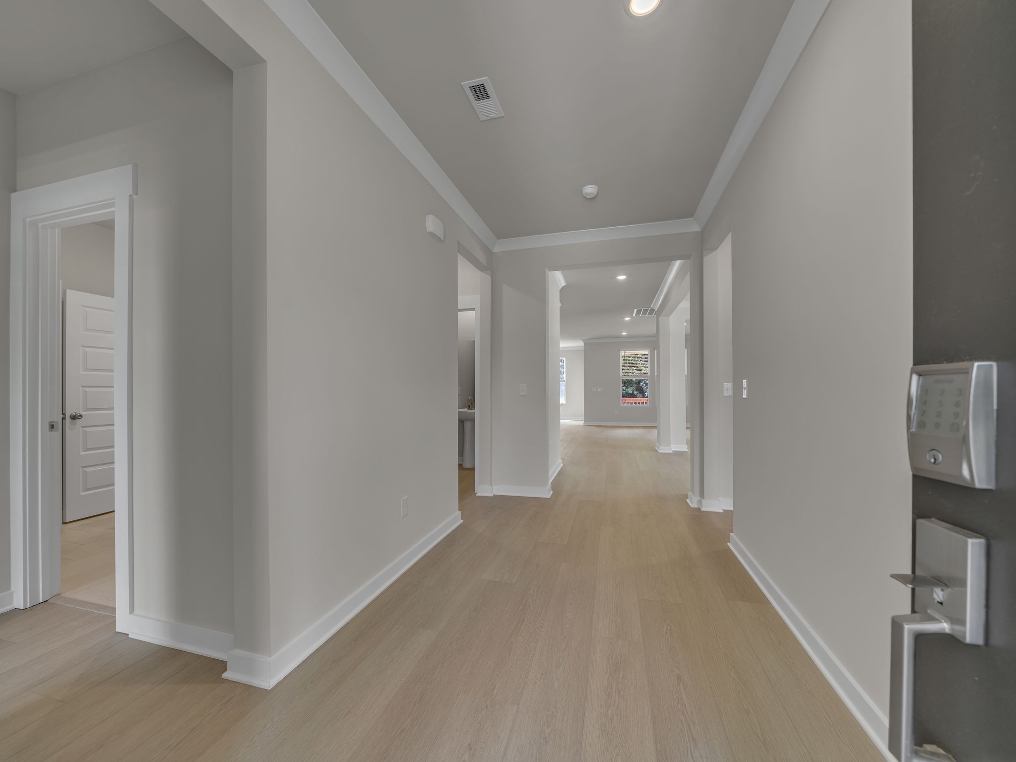 608 Lyndhurst Court