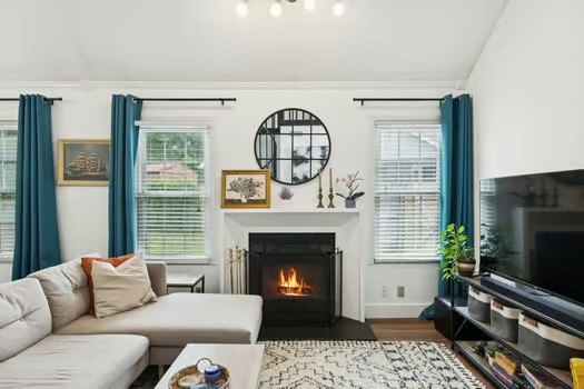 808 Tamarack S