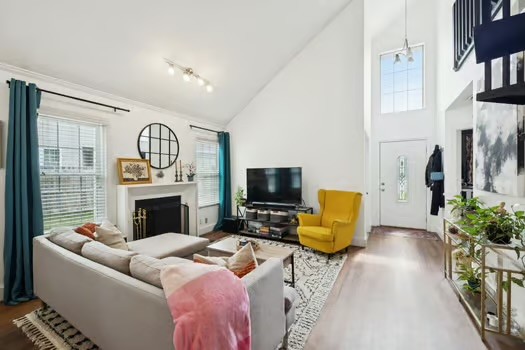 808 Tamarack S