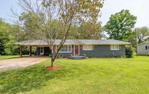 5011 Sunny Acres Dr Waynesboro TN 38485