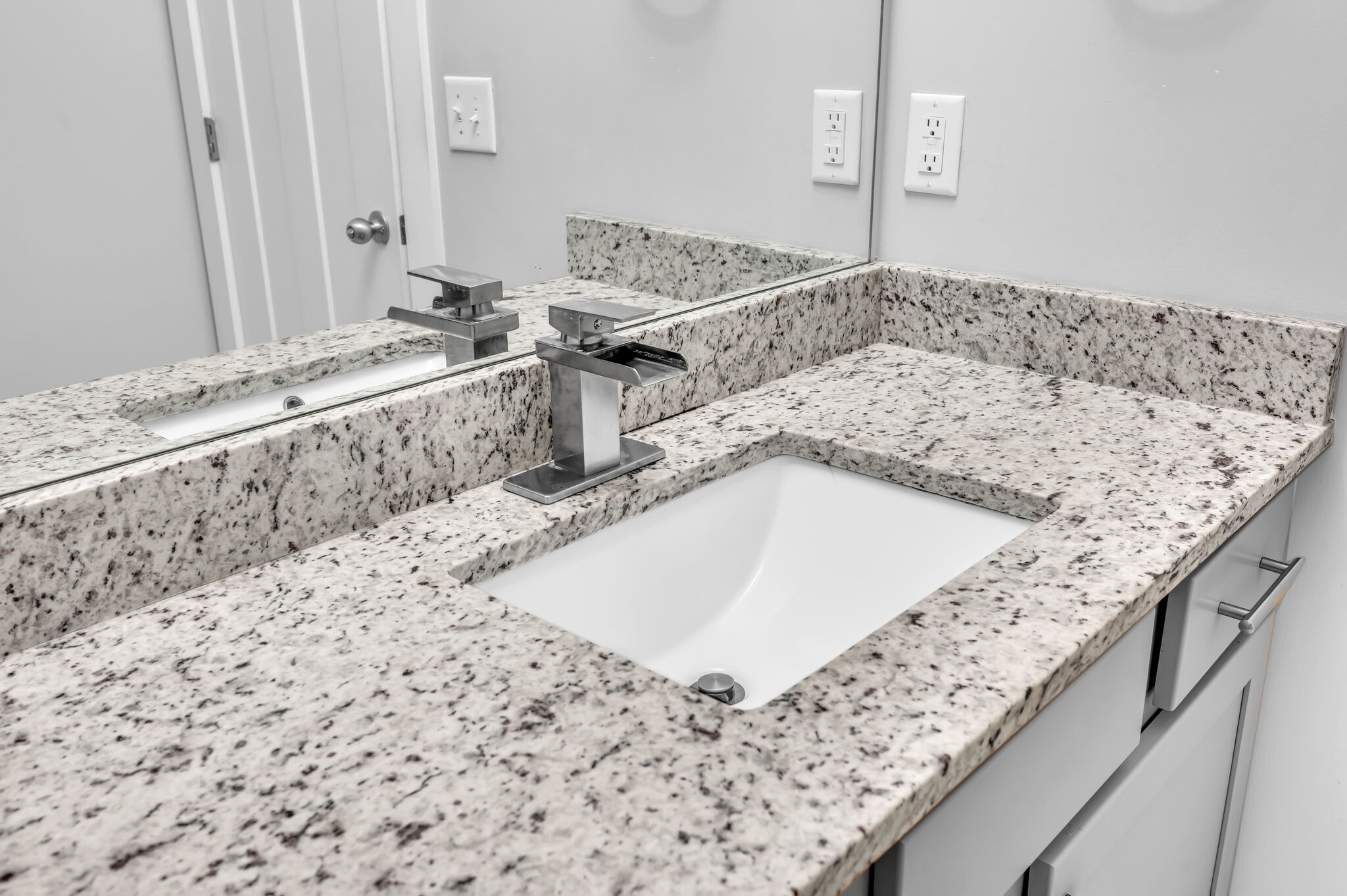 Antioch, Tennessee 37013, United States, 1 Bedroom Bedrooms, ,1 BathroomBathrooms,Residential,Active,136751