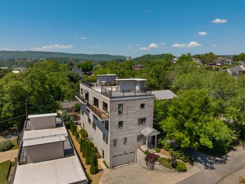 Photo of 294 Druid Lane, Chattanooga, TN 37405 (MLS # 3182883)