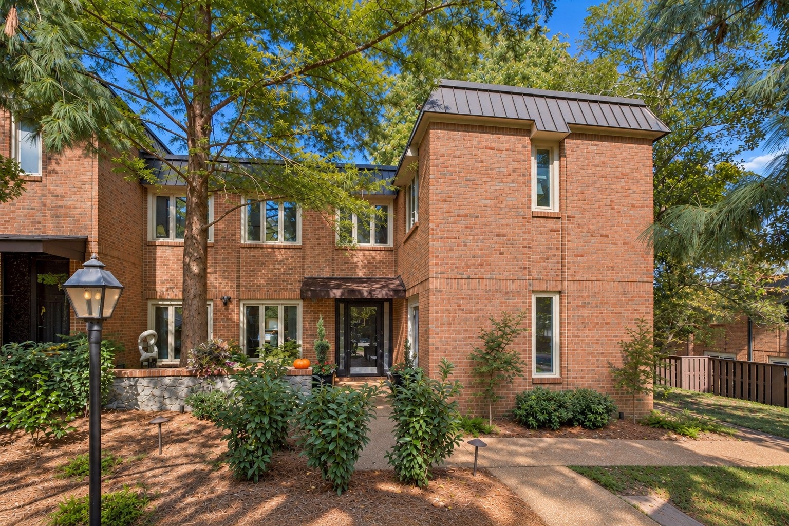 4-bed listing at 622 Timber Ln, Nashville