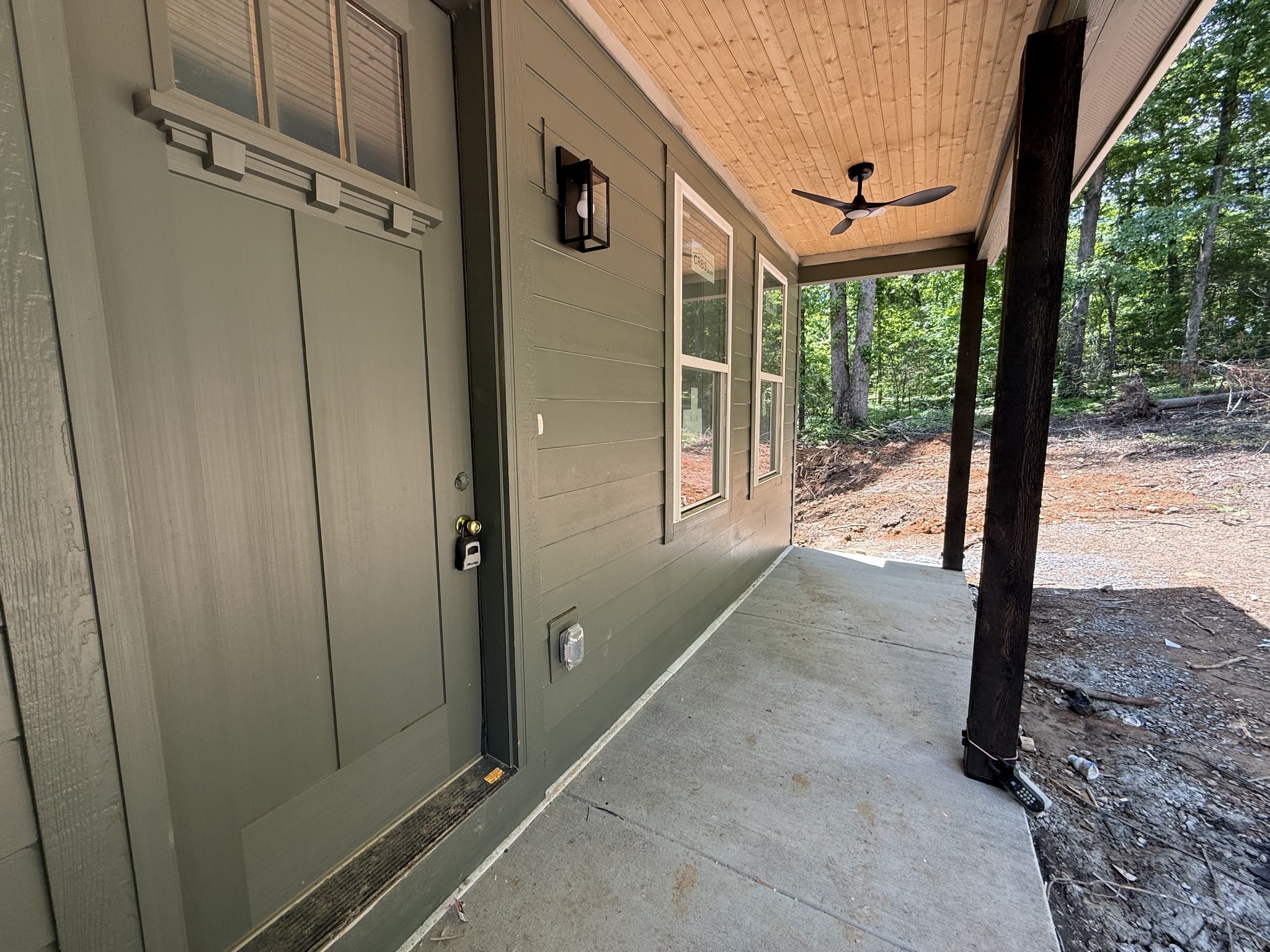 10022 Forest Lane