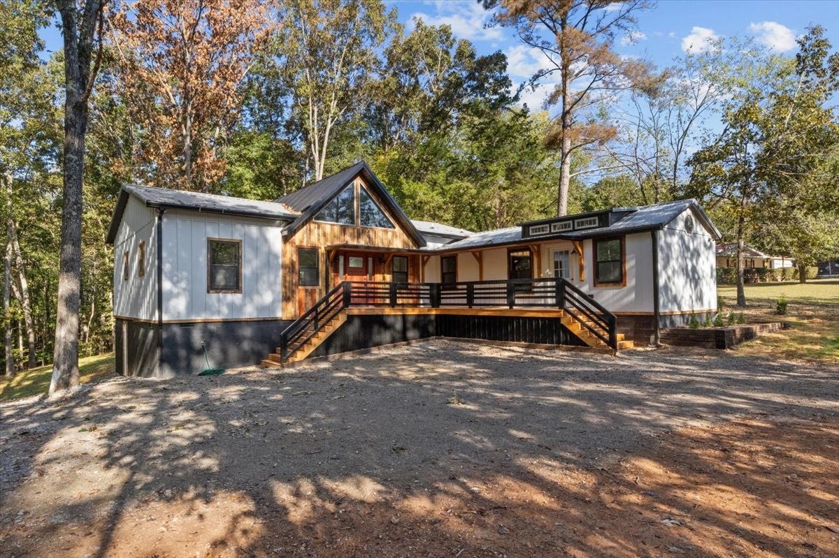 1346 Elliot Rd
