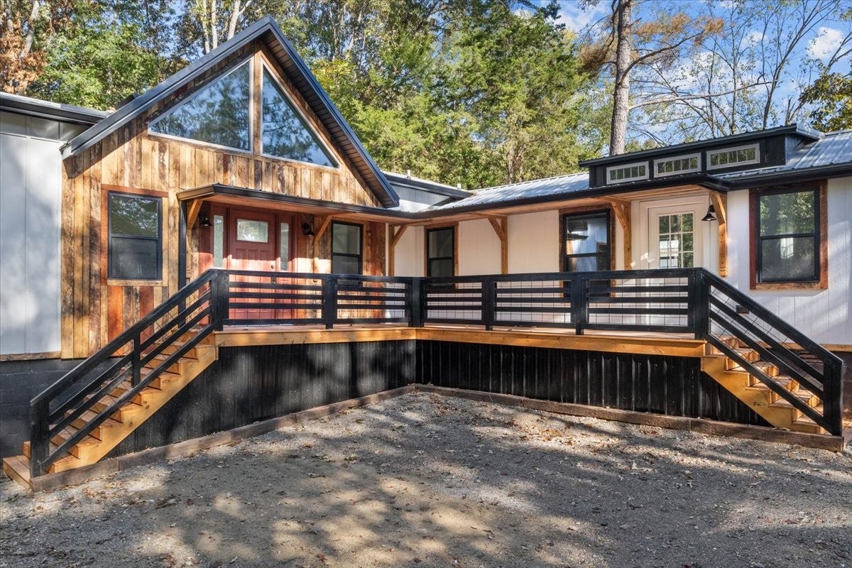 1346 Elliot Rd